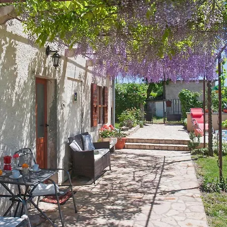 Marija-lorena In Gora Glusici - Haus Fuer 4 Personen * Labin (Istria)