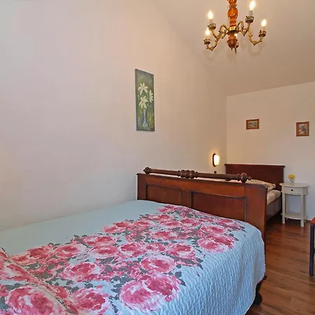 Ferienhaus Marija-lorena In Gora Glušići - Haus Für 4 Personen