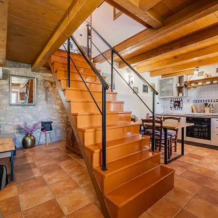 Marija-lorena In Gora Glusici - Haus Fuer 4 Personen * Labin (Istria)