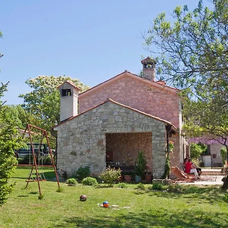 Marija-lorena In Gora Glušići Labin (Istria)