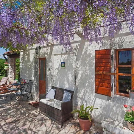 Ferienhaus Marija-lorena In Gora Glušići - Haus Für 4 Personen